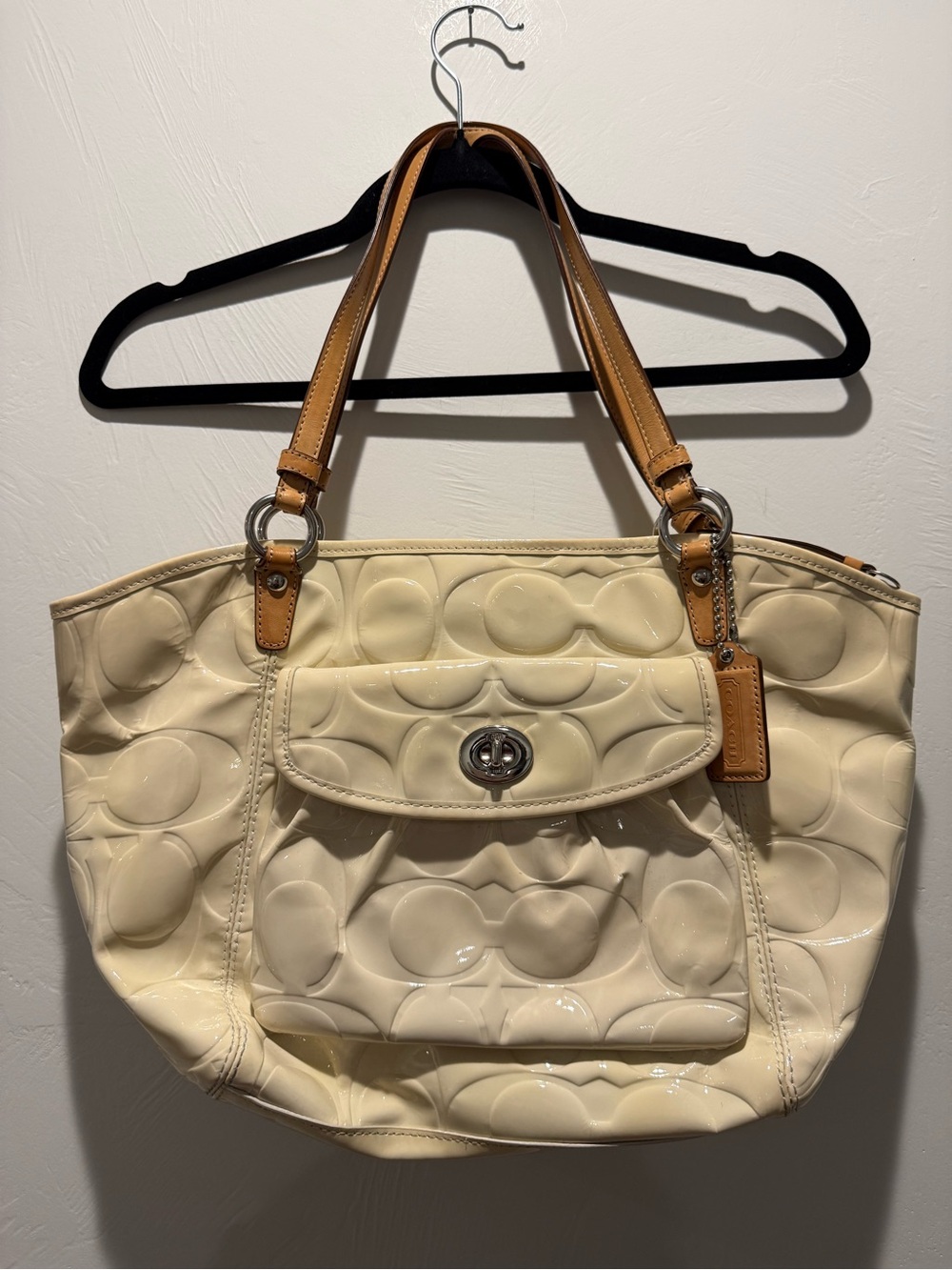 Vintage Coach Leah Signature Embossed Patent Leather Tote Bag